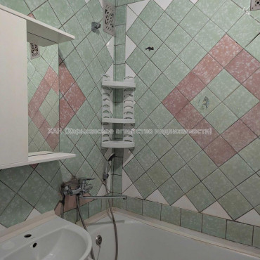 Продам квартиру, Старопрудная ул. , 3 кім., 60.60 м², косметический ремонт 