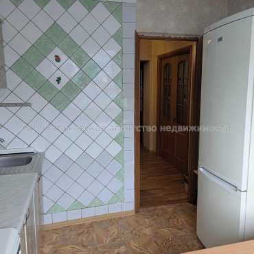 Продам квартиру, Старопрудная ул. , 3 кім., 60.60 м², косметический ремонт 