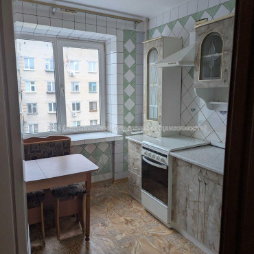 Продам квартиру, Старопрудная ул. , 3 кім., 60.60 м², косметический ремонт 