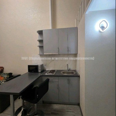 Продам квартиру, Шевченковский пер. , 1  ком., 23 м², евроремонт 