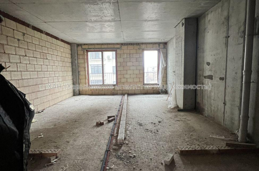 Продам квартиру, Свободы ул. , 2 кім., 75 м², без внутренних работ 