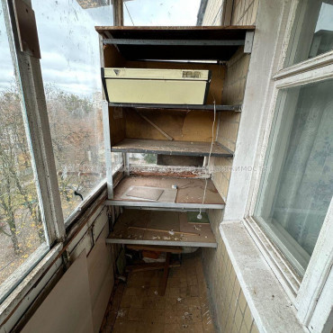 Продам квартиру, Байрона пр-т , 2 кім., 44 м², советский ремонт 