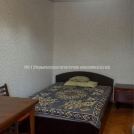 Продам квартиру, Защитников Неба ул. , 1  ком., 32 м², косметический ремонт