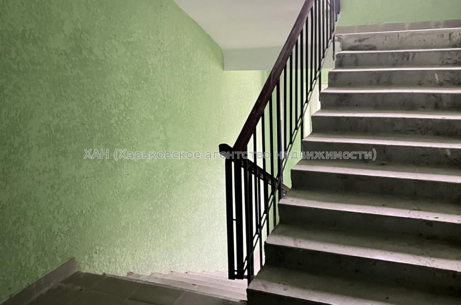 Продам квартиру, Льва Ландау просп. , 52Л , 1 кім., 40 м², без отделочных работ 