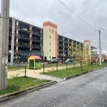 Продам квартиру, Льва Ландау просп. , 52Л , 1 кім., 40 м², без отделочных работ 