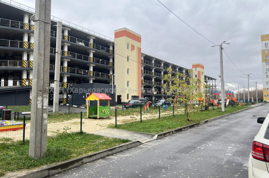 Продам квартиру, Льва Ландау просп. , 52Л , 1 кім., 40 м², без отделочных работ 