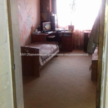 Продам квартиру, Полтавский Шлях ул. , 3 кім., 63 м², косметический ремонт 