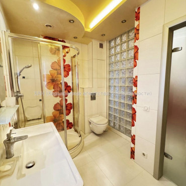 Продам квартиру, Петра Григоренко пр-т , 1 кім., 55.70 м², евроремонт 