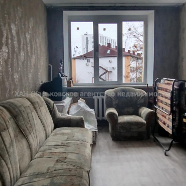 Продам квартиру, Академиков Ахиезеров ул. , 2 кім., 55.10 м², косметический ремонт 