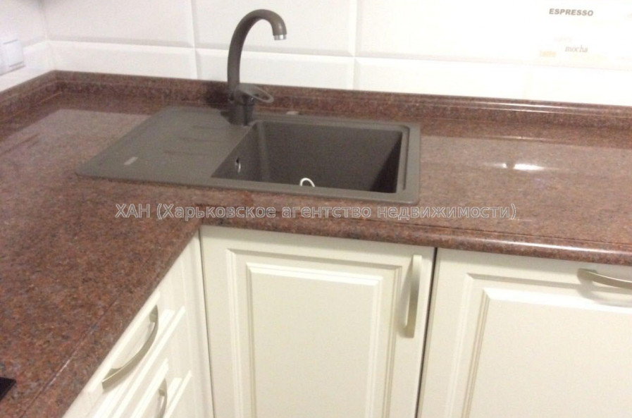 Продам квартиру, Академика Павлова ул. , 4 кім., 82 м², авторский дизайн 