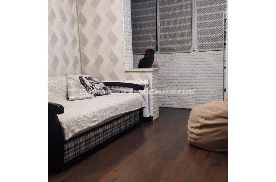 Продам квартиру, Академика Павлова ул. , 4 кім., 82 м², авторский дизайн 