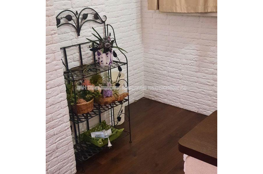 Продам квартиру, Академика Павлова ул. , 4 кім., 82 м², авторский дизайн 