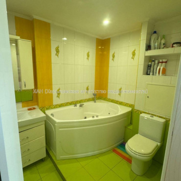 Продам квартиру, Гвардейцев Широнинцев ул. , 2 кім., 46 м², капитальный ремонт 