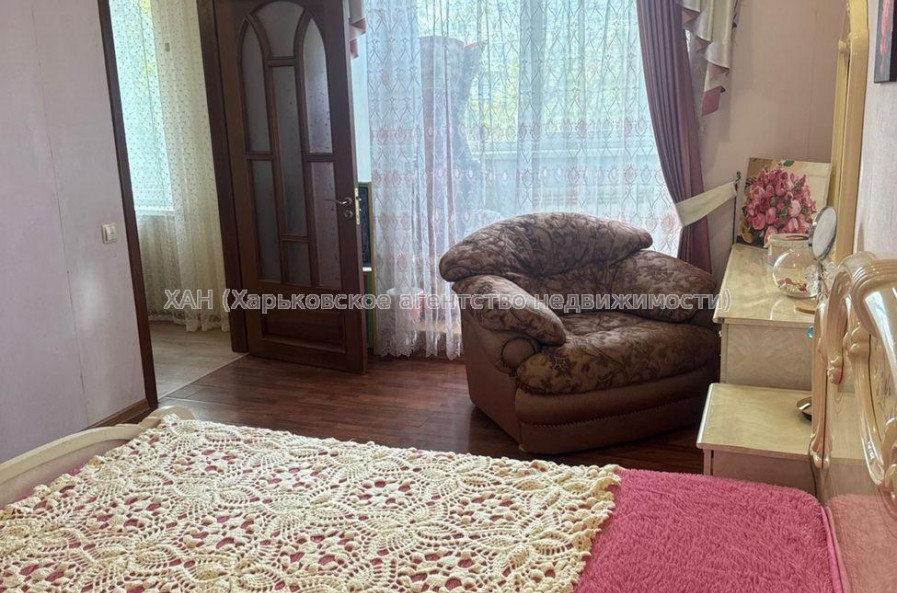 Продам квартиру, Гвардейцев Широнинцев ул. , 2 кім., 46 м², капитальный ремонт 