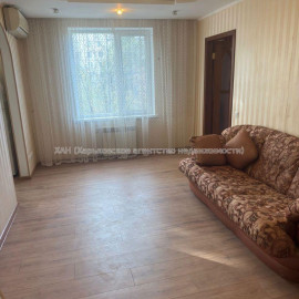 Продам квартиру, Гвардейцев Широнинцев ул. , 2 кім., 46 м², капитальный ремонт