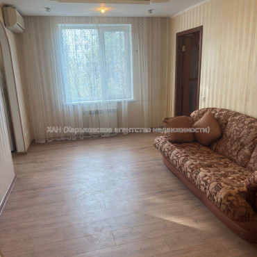 Продам квартиру, Гвардейцев Широнинцев ул. , 2 кім., 46 м², капитальный ремонт 