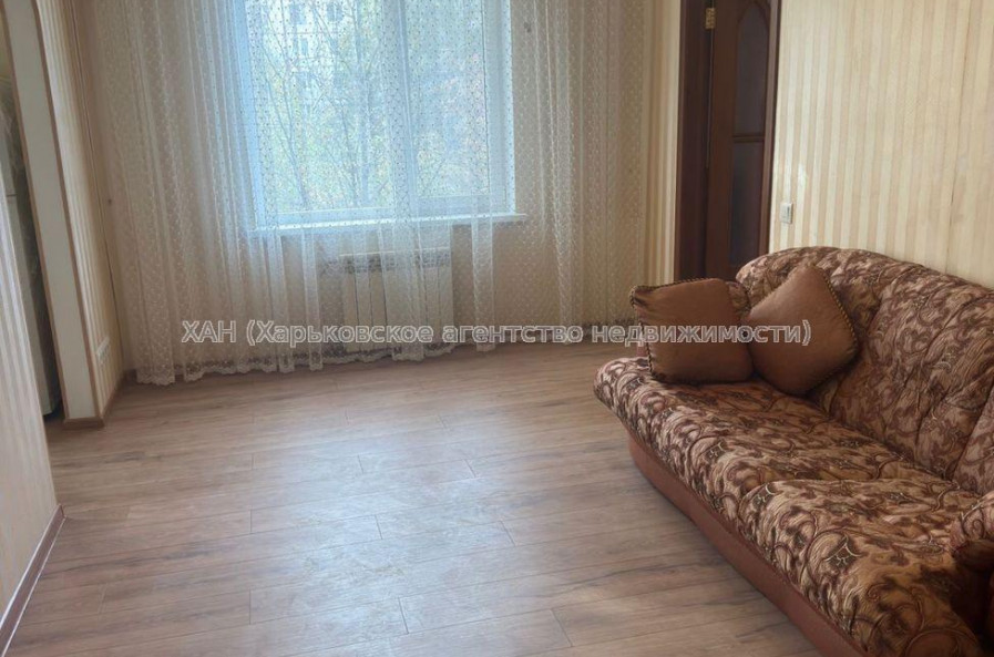 Продам квартиру, Гвардейцев Широнинцев ул. , 2 кім., 46 м², капитальный ремонт 