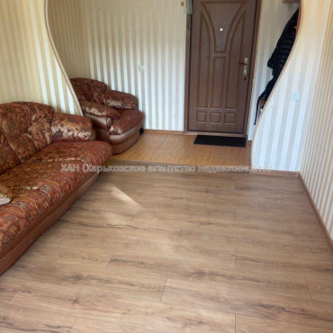 Продам квартиру, Гвардейцев Широнинцев ул. , 2 кім., 46 м², капитальный ремонт 