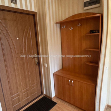 Продам квартиру, Гвардейцев Широнинцев ул. , 2 кім., 46 м², капитальный ремонт 