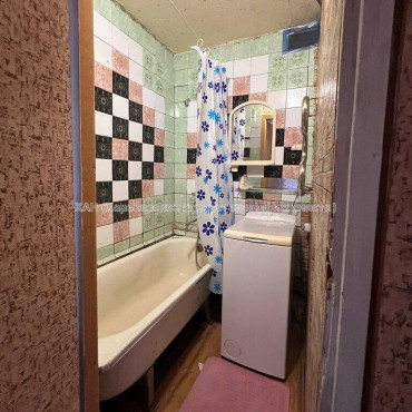 Продам квартиру, Старошишковская ул. , 1  ком., 32 м², косметический ремонт 