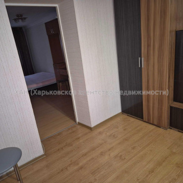 Продам квартиру, Полтавский Шлях ул. , 130/132 , 2 кім., 44 м², косметический ремонт 