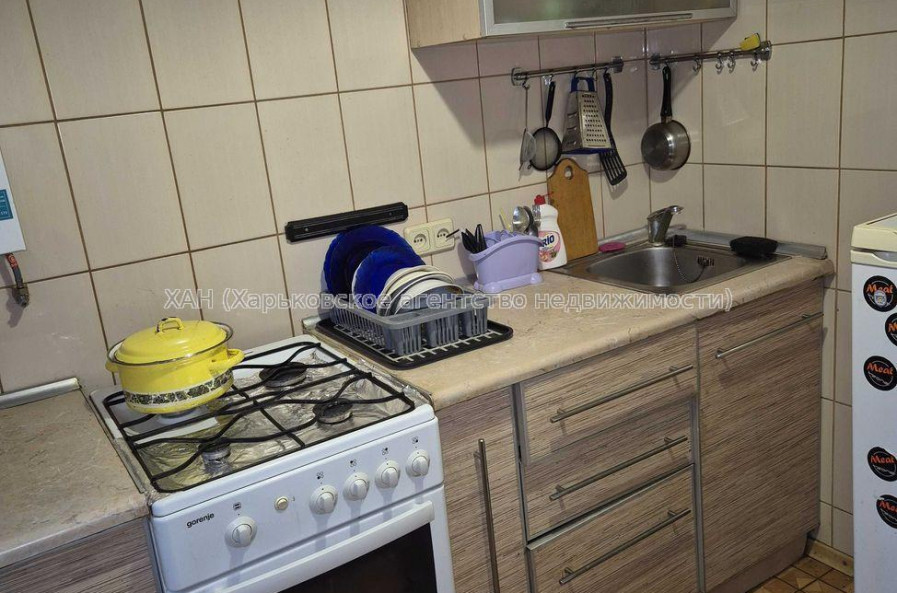 Продам квартиру, Полтавский Шлях ул. , 130/132 , 2 кім., 44 м², косметический ремонт 