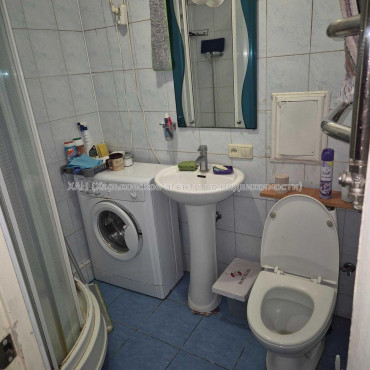 Продам квартиру, Полтавский Шлях ул. , 130/132 , 2 кім., 44 м², косметический ремонт 