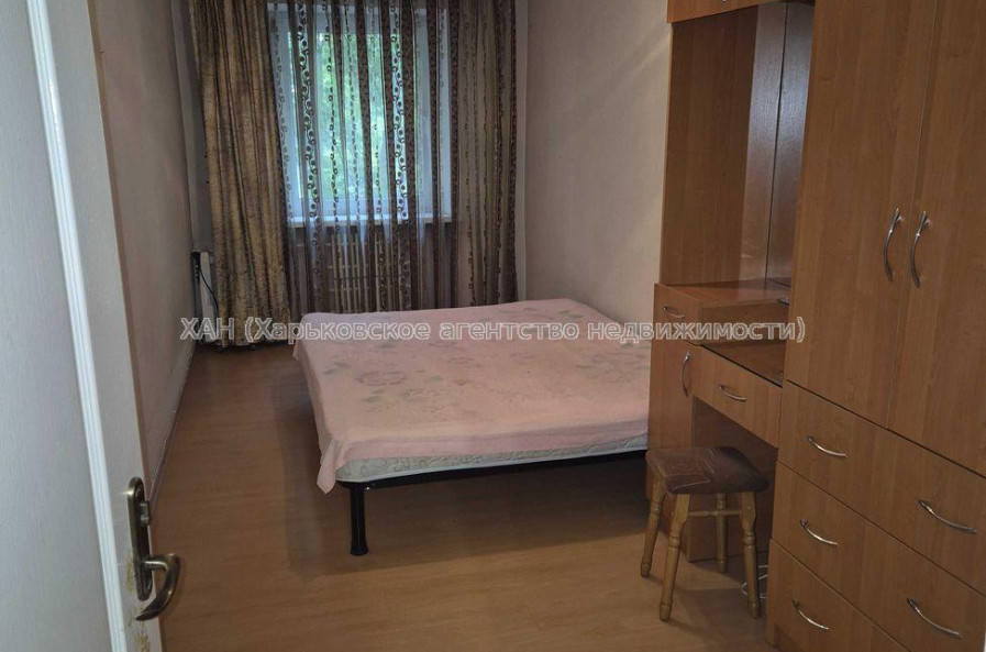 Продам квартиру, Полтавский Шлях ул. , 130/132 , 2 кім., 44 м², косметический ремонт 