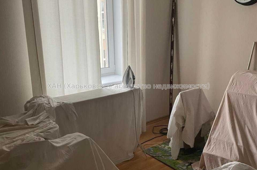 Продам квартиру, 3 кім., 85 м², капитальный ремонт 