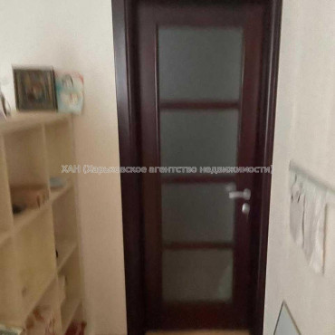 Продам квартиру, 3 кім., 85 м², капитальный ремонт 