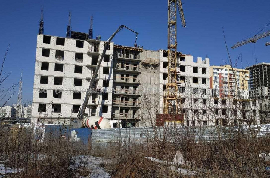 Продам квартиру, Гвардейцев Широнинцев ул. , 1 кім., 44.15 м², без внутренних работ 