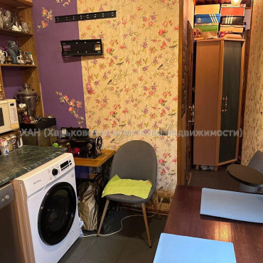 Продам квартиру, 2 кім., 44 м², косметический ремонт 