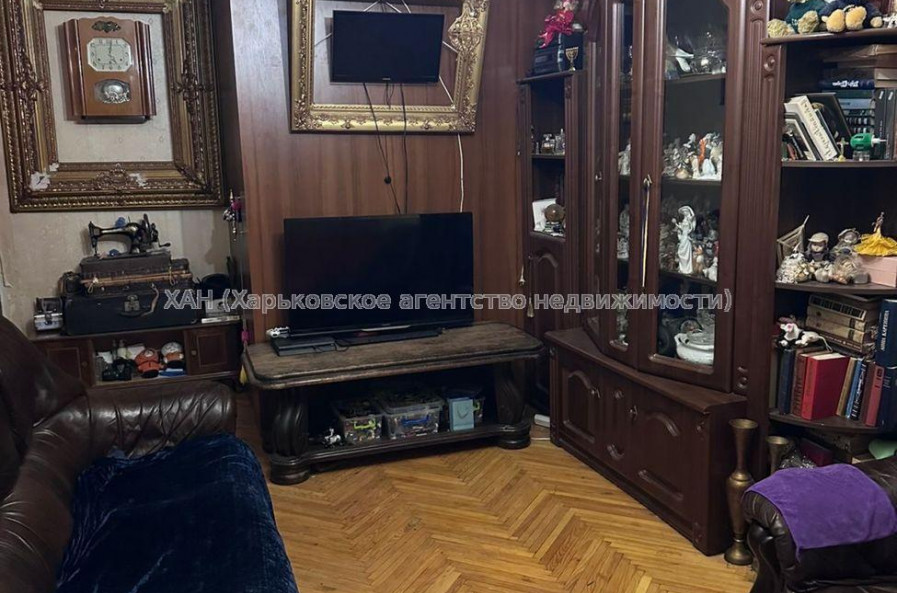 Продам квартиру, 2 кім., 44 м², косметический ремонт 