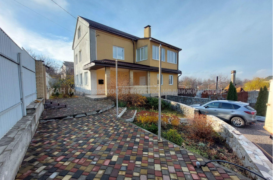 Продам дом, 300 м², 6 сот., советский ремонт 