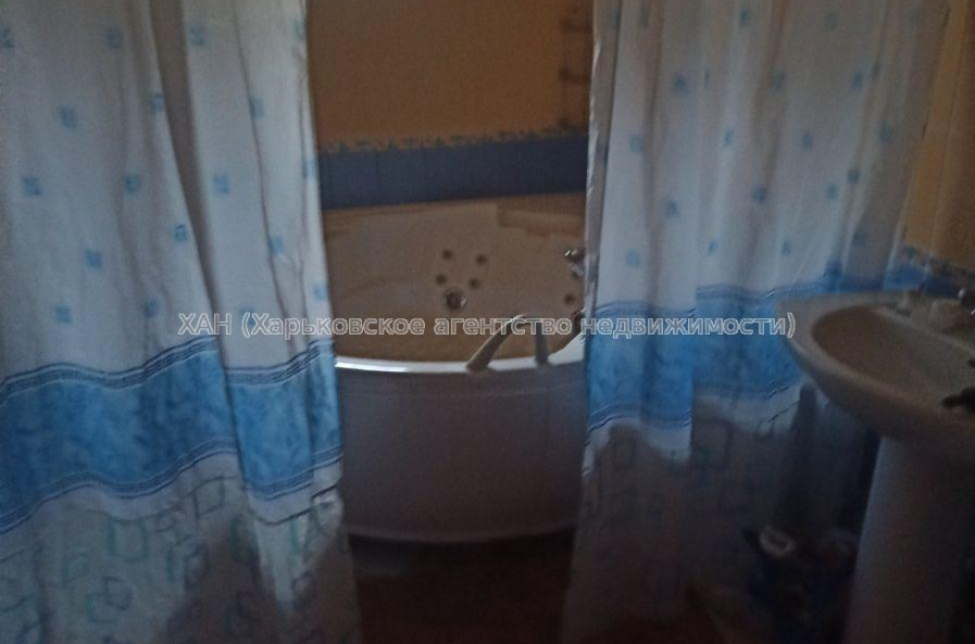 Продам дом, 220 м², 10 сот., капитальный ремонт 