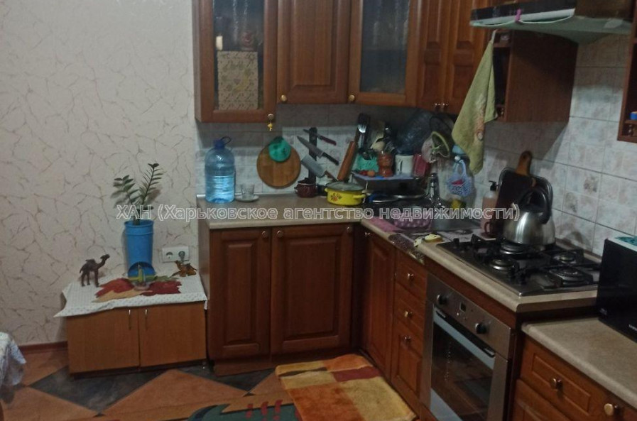 Продам дом, 220 м², 10 сот., капитальный ремонт 