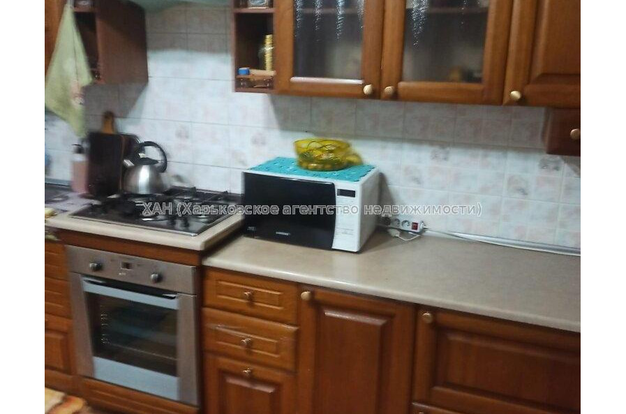 Продам дом, 220 м², 10 сот., капитальный ремонт 