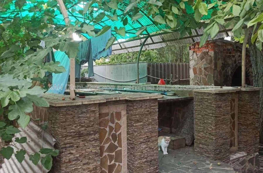 Продам дом, 220 м², 10 сот., капитальный ремонт 