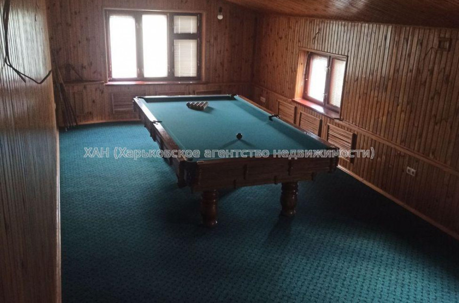 Продам дом, 220 м², 10 сот., капитальный ремонт 