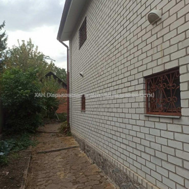 Продам дом, 220 м², 10 сот., капитальный ремонт 