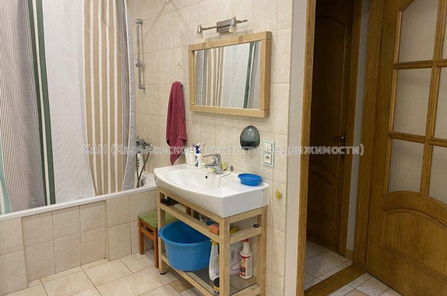 Продам будинок, 266 м², 7 соток, капитальный ремонт 