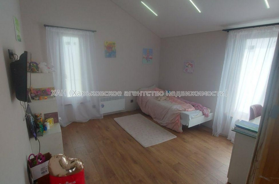 Продам будинок, 100 м², 20 соток, авторский дизайн 