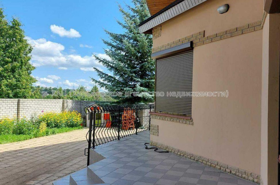 Продам дом, 180 м², 10 сот., евроремонт 