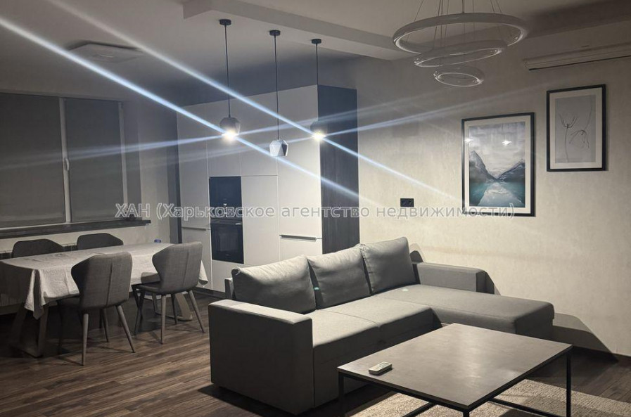 Продам квартиру, Героев Харькова просп. , 3 кім., 105 м², евроремонт 