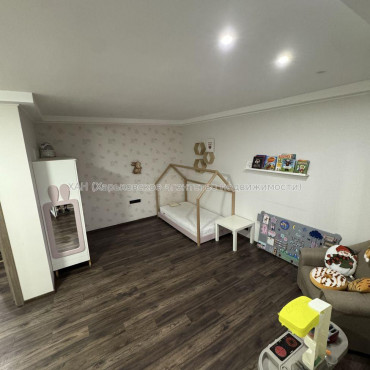 Продам квартиру, Героев Харькова просп. , 3 кім., 105 м², евроремонт 