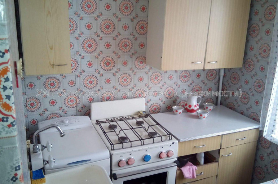 Продам квартиру, Жуковского просп. , 2  ком., 45 м², косметический ремонт 