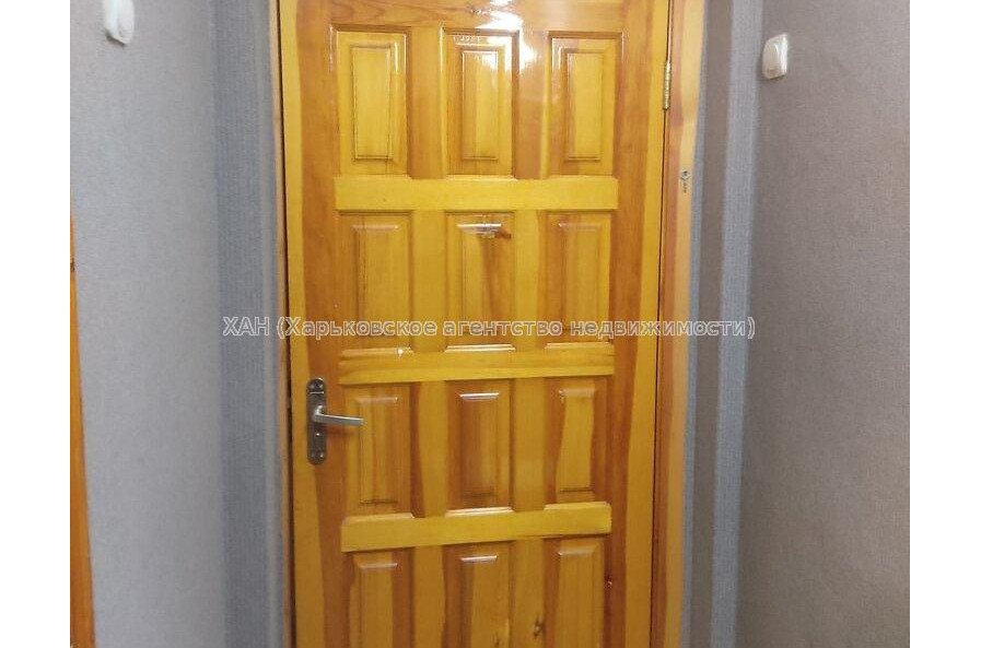 Продам квартиру, Аэрокосмический пр. , 1 кім., 32.30 м², косметический ремонт 