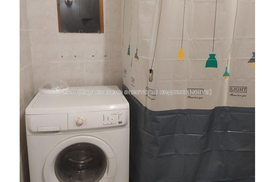 Продам квартиру, Аэрокосмический пр. , 1 кім., 32.30 м², косметический ремонт 