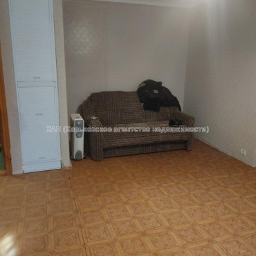 Продам квартиру, Аэрокосмический пр. , 1 кім., 32.30 м², косметический ремонт 