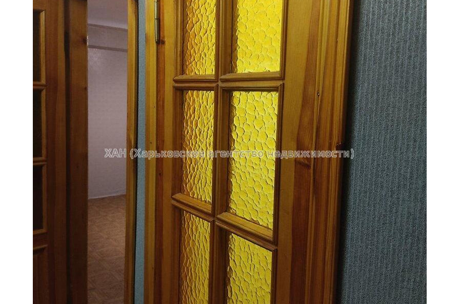 Продам квартиру, Аэрокосмический пр. , 1 кім., 32.30 м², косметический ремонт 